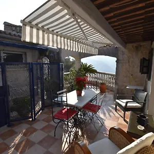 En Et Sa Terrasse Privée Appartement La Trinité